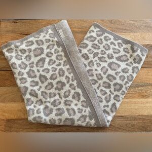 Neutral Barefoot Dreams Blanket